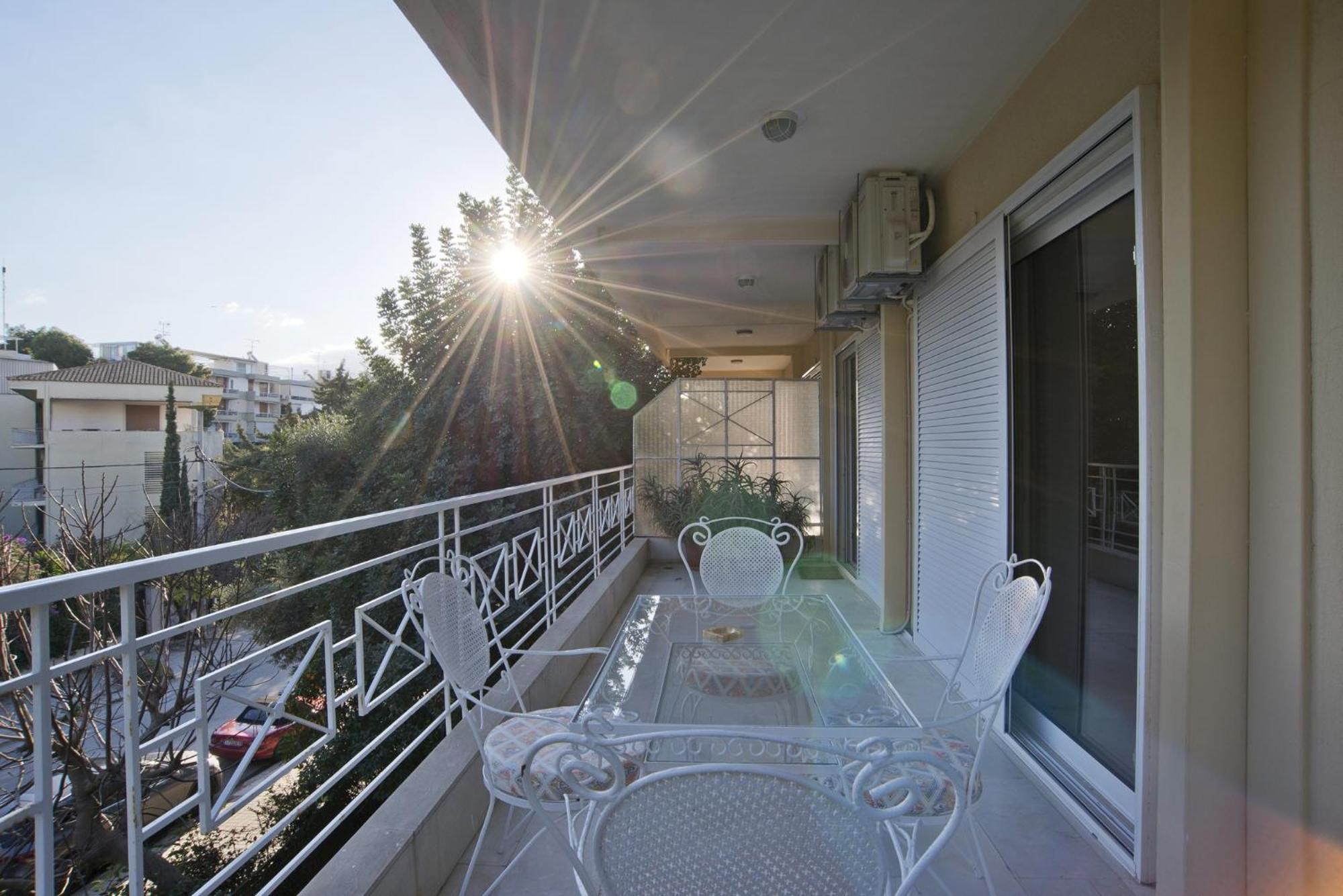 Riviera Living Apartment Athens Exterior photo